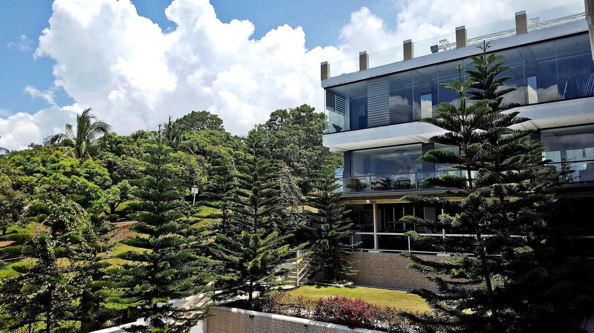 Splash Suites Hotel Tagaytay Cagayuan Екстер'єр фото
