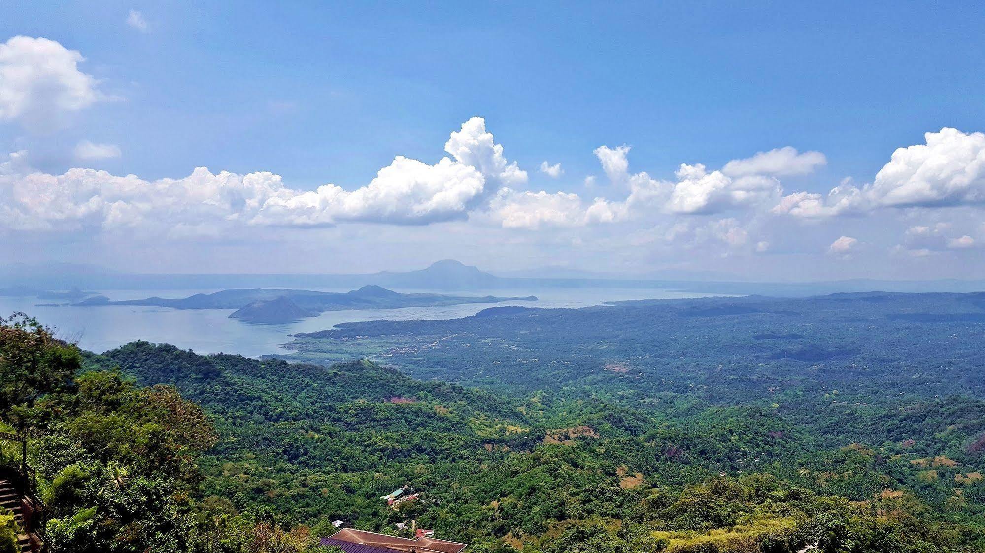 Splash Suites Hotel Tagaytay Cagayuan Екстер'єр фото