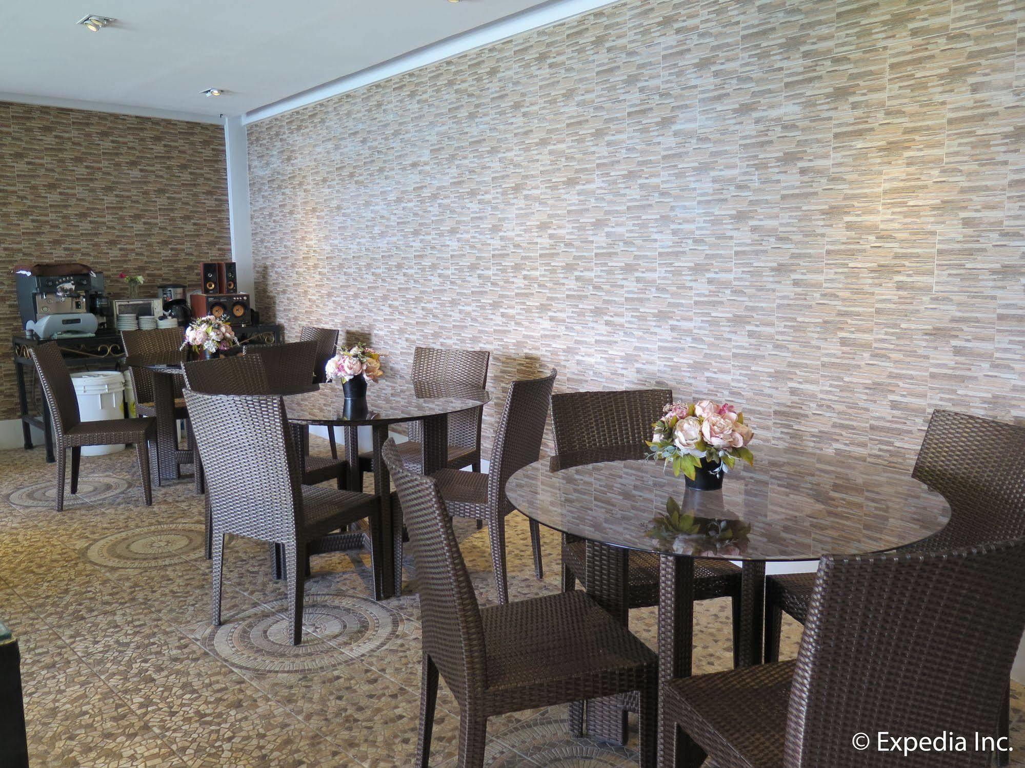 Splash Suites Hotel Tagaytay Cagayuan Екстер'єр фото