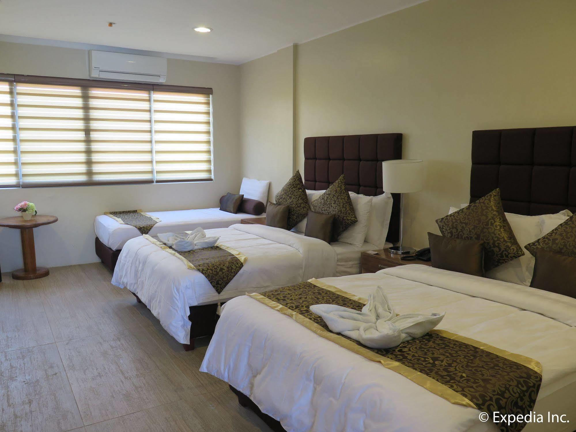 Splash Suites Hotel Tagaytay Cagayuan Екстер'єр фото