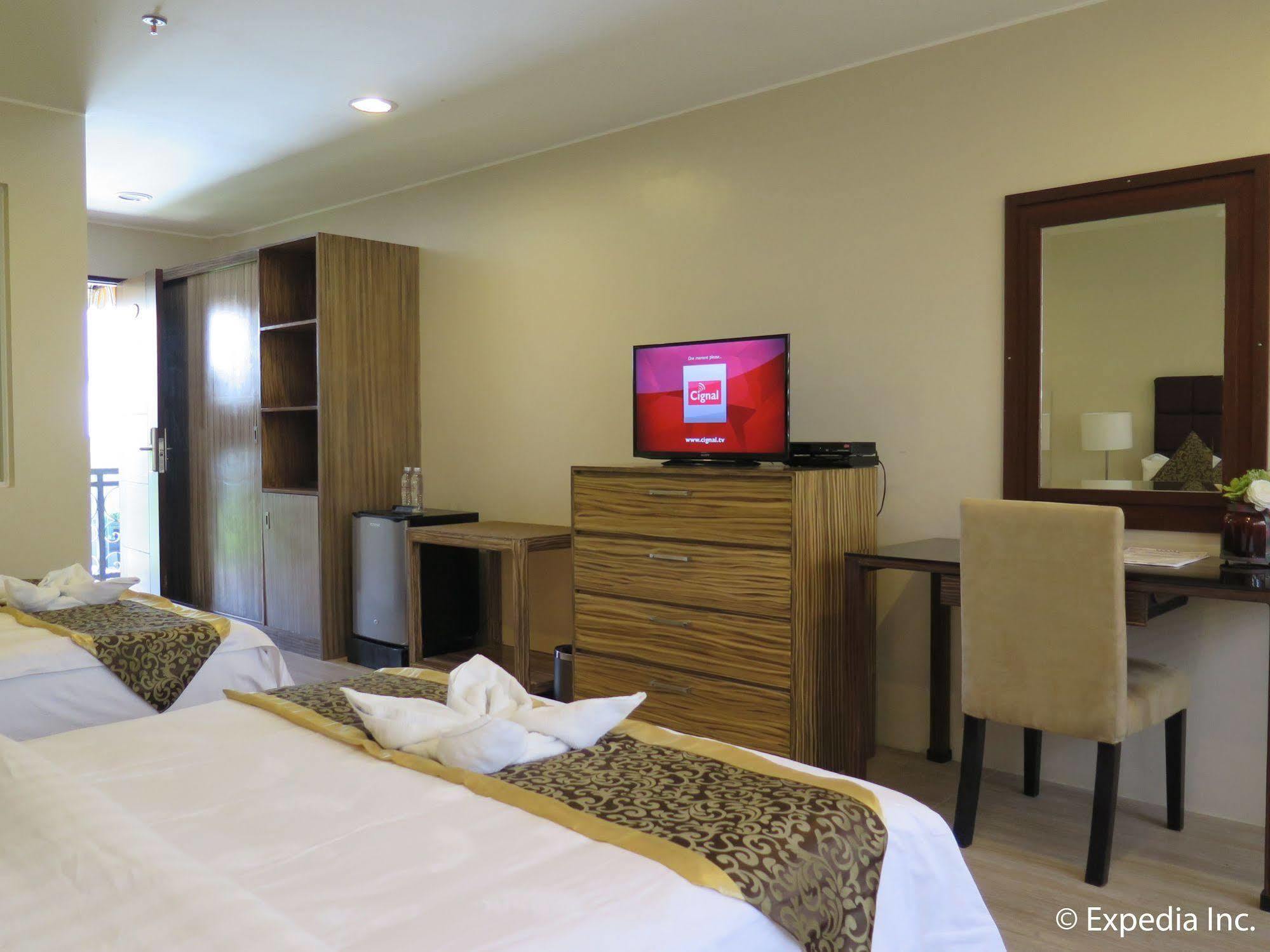 Splash Suites Hotel Tagaytay Cagayuan Екстер'єр фото