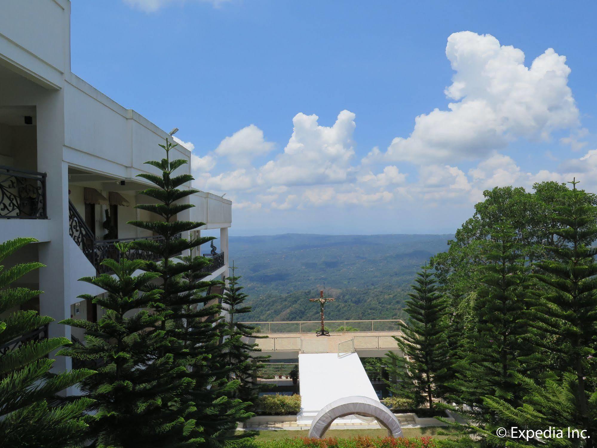 Splash Suites Hotel Tagaytay Cagayuan Екстер'єр фото