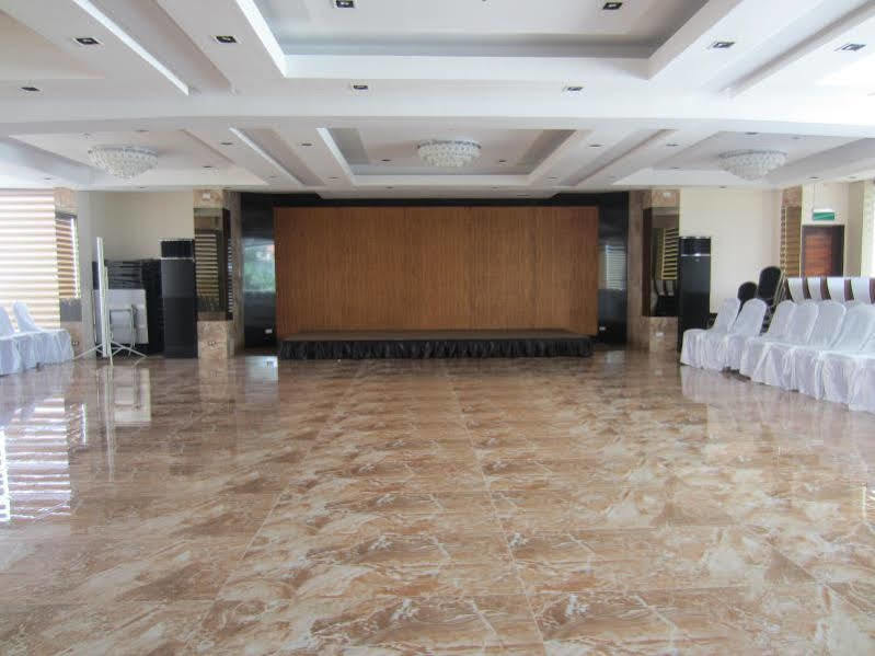 Splash Suites Hotel Tagaytay Cagayuan Екстер'єр фото